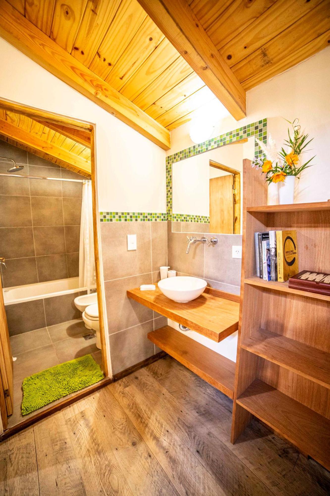 Chalet Casa En Entorno De Bosque, Cerca De Playas Y Cerros *