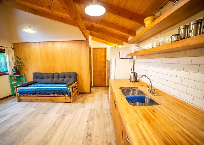Casa En Entorno De Bosque, Cerca De Playas Y Cerros